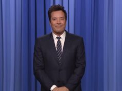 Jimmy Fallon zomba da placa oval de papel de Trump: ‘Isso é necessário?’ | Vídeo Jimmy Fallon zomba da placa oval de papel de Trump: 'Isso é necessário?' | Vídeo