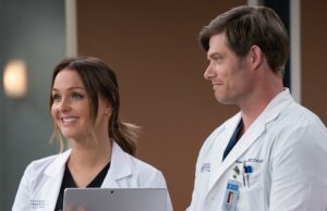 Final de outono de ‘Grey’s Anatomy’: o coração da grávida Jo falha em meio ao parto de emergência Todas as estrelas que deixaram Grey's Anatomy Onde estão agora Patrick Dempsey e Kelly McCreary