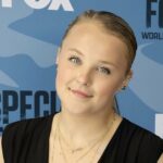 GettyImages-2215085036-Jojo-Siwa-Raspy