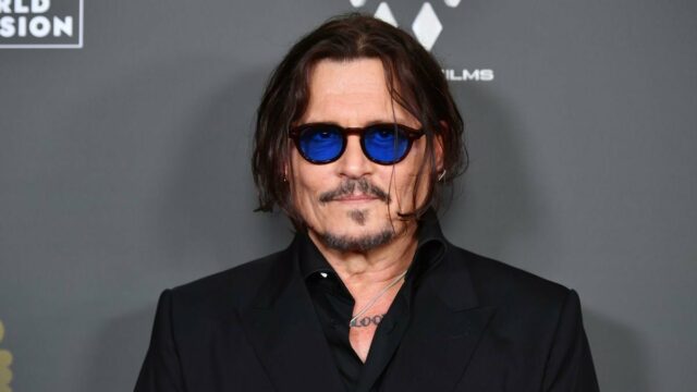 Johnny Depp provoca como planeja fazer de Ebenezer Scrooge seu: Johnny Depp provoca como planeja fazer de Ebenezer Scrooge seu: 'Um ângulo diferente sobre ele'