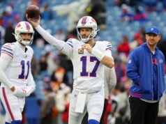 Josh Allen faz história na NFL na vitória dos Bills sobre os Buccaneers Josh Allen faz história na NFL na vitória dos Bills sobre os Buccaneers