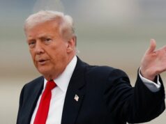 Juiz dos EUA renuncia para se manifestar contra Trump, ‘ameaça à democracia’ Wolf e outros juízes dizem que as ações da administração de Donald Trump merecem um exame minucioso urgente.