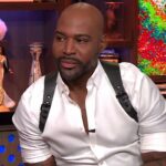 Karamo Brown diz que nunca fez cirurgia estética na 'WWHL', chocando os espectadores: “Karamo não deve contar preenchimentos dérmicos como cirurgia plástica”