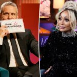 Karen Huger retorna ao 'RHOP' para uma reunião com Andy Cohen após a libertação da prisão