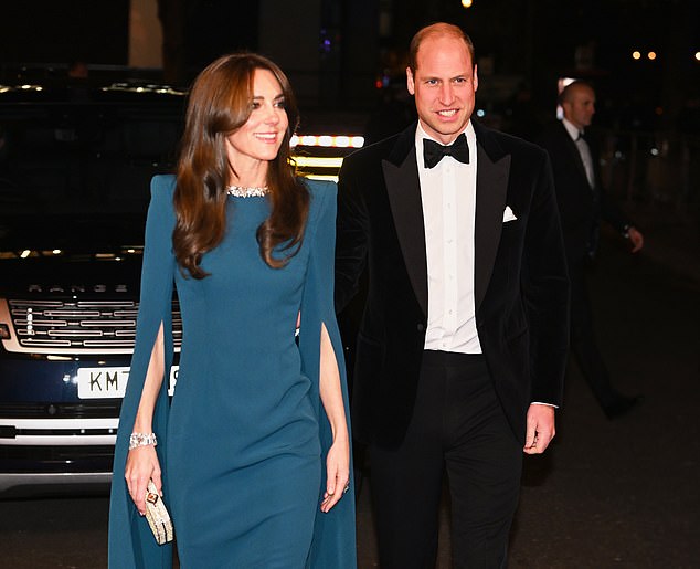 Kate e William de volta à gravata preta! O casal O Príncipe e a Princesa de Gales devem assistir ao Royal Variety Performance deste ano na quarta-feira - dois anos desde que ocuparam seus assentos pela última vez em 2023 (foto)