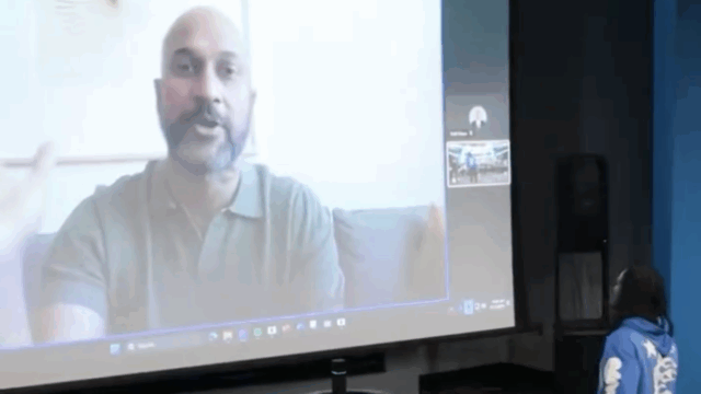 Keegan-Michael Key fala com Panthers após multa de Rico Dowdle Keegan-Michael Key fala com Panthers após multa de Rico Dowdle