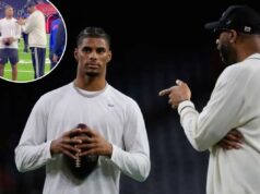 Keon Coleman foi pego tendo uma conversa emocionante com a proprietária minoritária do Bills, Tracy McGrady, após o banco O wide receiver do Buffalo Bills, Keon Coleman, à esquerda, fala com Tracy McGrady, à direita, durante o aquecimento antes de um jogo de futebol americano da NFL contra o Houston Texans na quinta-feira, 20 de novembro de 2025, em Houston.