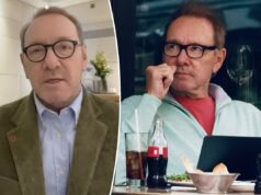 Kevin Spacey esclarece ‘boato’ de que ele está sem-teto após escândalo de abuso sexual Kevin Spacey esclarece 'boato' de que ele está sem-teto após escândalo de abuso sexual