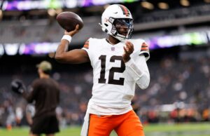 Kevin Stefanski, dos Browns, não se compromete com Shedeur Sanders começando após grande vitória Browns quarterback Shedeur Sanders