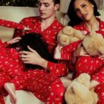 Kim Kardashian convoca o casal TikTok Nara e Lucky-Blue Smith para a campanha de férias Skims