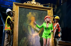 Kristin Chenoweth faz de tudo para resgatar ‘A Rainha de Versalhes’ da execução hipotecária da Broadway Kristin Chenoweth faz de tudo para resgatar 'A Rainha de Versalhes' da execução hipotecária da Broadway