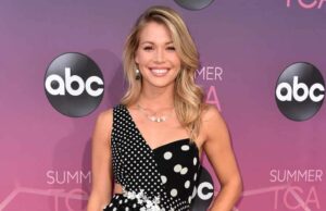 Krystal, da nação de solteiros, está ‘segura’ após ‘complicações’ no parto Bachelor Paradise Alum Krystal Nielson Namorado Miles Bowles Cronograma de relacionamento