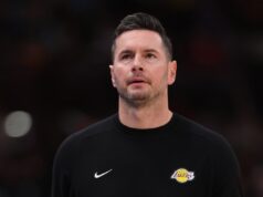 Lakers anuncia atualização sobre novato promissor que ainda fará estreia na NBA JJ Redick Los Angeles Lakers