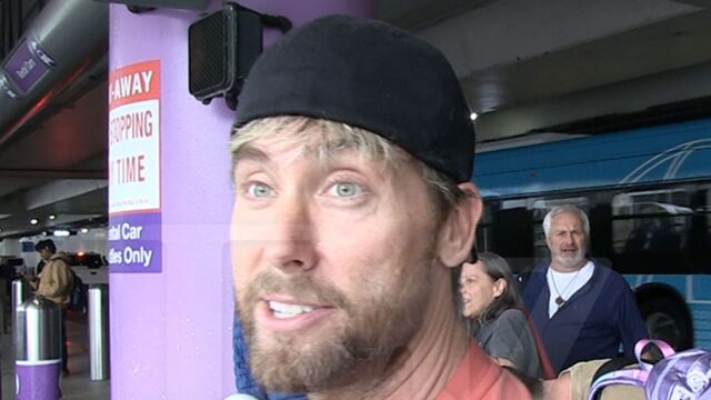 Lance Bass fala sobre potencial * NSYNC Biopic 111425_lance_bass_kal