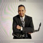 'Last Week Tonight With John Oliver' presta homenagem ao falecido líder da banda 'Jimmy Kimmel Live' Cleto Escobedo III