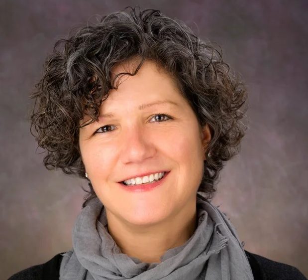 Laurie Orlando, chefe de talentos da CBS News, é o Laurie-Orlando-CBS-News