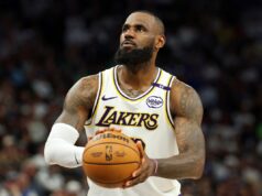 LeBron James é honesto sobre o desafio da estreia tardia Los Angeles Lakers star LeBron James could be close to making his season debut