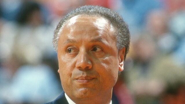 Lenny Wilkens, membro do Hall da Fama do basquete, morre Lenny-Wilkens-sub-getty-2