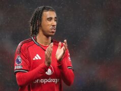 Leny Yoro revela conversas com Kobbie Mainoo antes de ele decidir ingressar no Manchester United ícone de correio