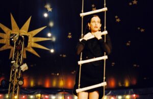 Les Films du Losange revela a primeira cena de Riley Keough no novo filme de Albert Serra ‘Out of This World’ (EXCLUSIVO) Les Films du Losange revela a primeira cena de Riley Keough no novo filme de Albert Serra 'Out of This World' (EXCLUSIVO)