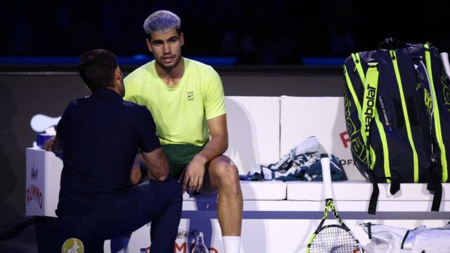 Lesionado Alcaraz desiste da final da Copa Davis
