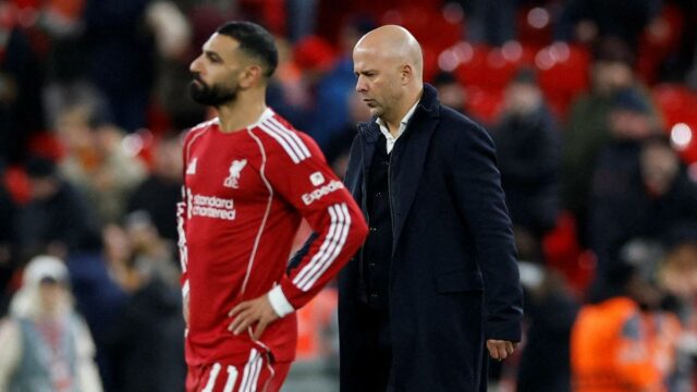 Liga dos Campeões – Slot admite estar desanimado à medida que a crise do Liverpool se aprofunda com a derrota por 4 a 1 para o PSV
