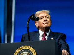 ‘Like a Rock’: o apoio de 87% do Partido Republicano a Trump surge nos últimos presidentes do século 21 'Like a Rock': o apoio de 87% do Partido Republicano a Trump surge nos últimos presidentes do século 21