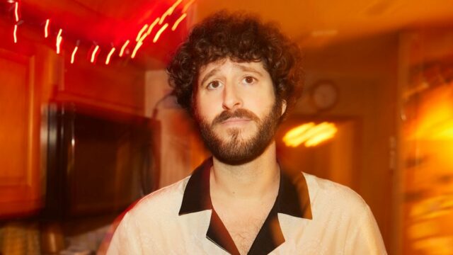 Lil Dicky, também conhecido como Dave Burd, em negociações para estrear um filme de animação com a DreamWorks
