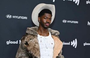 Lil Nas X está ‘fazendo algo incrível’ enquanto luta contra acusações de bateria: advogado Pai de Lil Nas X fala sobre prisão de rappers e nega uso de drogas