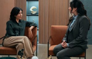 Lilah Estrada se entusiasma com o romance de ‘Man on the Inside’ com Stephanie Beatriz Lilah Estrada se entusiasma com o romance de ‘Man on the Inside’ com Stephanie Beatriz