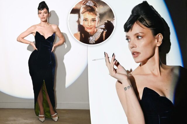 Lily Allen canaliza Audrey Hepburn (cigarro e tudo) em sua estreia na passarela de 16Arlington
