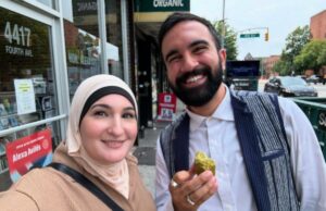 Linda Sarsour promete que ‘responsabilizará Zohran’ se Mamdani vencer a corrida para prefeito de Nova York Linda Sarsour promete que ‘responsabilizará Zohran’ se Mamdani vencer a corrida para prefeito de Nova York