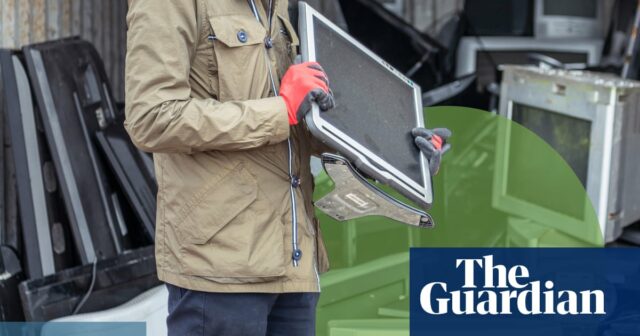 Lixo eletrônico não quero, não: como reciclar telefones e computadores Lixo eletrônico não quero, não: como reciclar telefones e computadores antigos