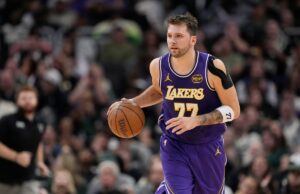 Luka Doncic, do Lakers, deixa claro sobre o ajuste quando LeBron James retornar los angeles lakers star luka doncic against milwaukee bucks