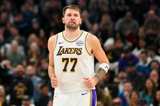 Luka Doncic, do Lakers, faz história na NBA com início sem precedentes
