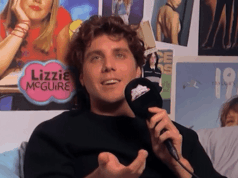 Lukas Gage diz que ainda fica com mulheres e se autodenomina ‘10% heterossexual’ 112225_lukas_gage_kal