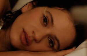 ‘Lux’ de Rosalía se torna seu primeiro álbum no Top 10, estreando na quarta posição 'Lux' de Rosalía se torna seu primeiro álbum no Top 10, estreando na quarta posição