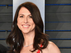 MacKenzie Scott doa US$ 17 milhões para a faculdade comunitária pública mais antiga de Oklahoma MacKenzie Scott é vista em 2018.