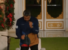 Maduro dança sua própria música de paz enquanto os EUA intensificam a demonstração de força no Caribe Maduro dança sua própria música de paz enquanto os EUA intensificam a demonstração de força no Caribe