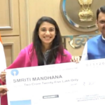 Maharashtra CM Devendra Fadnavis felicita jogadores do Time Índia