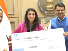 Maharashtra CM Devendra Fadnavis felicita jogadores do Time Índia Maharashtra CM Devendra Fadnavis felicita jogadores do Time Índia