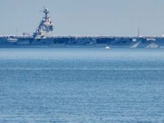 Maior porta-aviões do mundo em posição enquanto Trump avalia ataque na Venezuela Maior porta-aviões do mundo em posição enquanto Trump avalia ataque na Venezuela