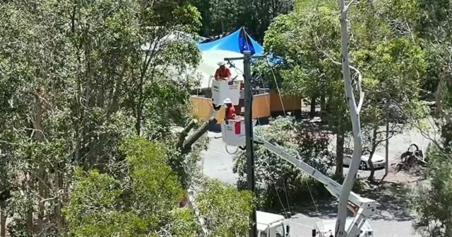 As tempestades atingiram o sudeste de Queensland mais uma vez, mas também atingiram mais a oeste, perto de Toowoomba.