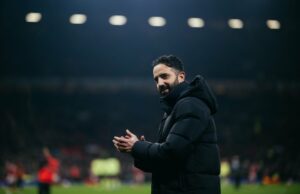 Man Utd está pronto para finalmente quebrar o caos do Crystal Palace, sem desculpas para Ruben Amorim Bruno Fernandes aplaude os adeptos do Manchester United.