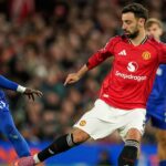 Manchester United x Everton - Premier League AO VIVO: último placar e atualizações quando Idrissa Gueye é expulso por bater em seu próprio companheiro de equipe no início caótico do confronto em Old Trafford