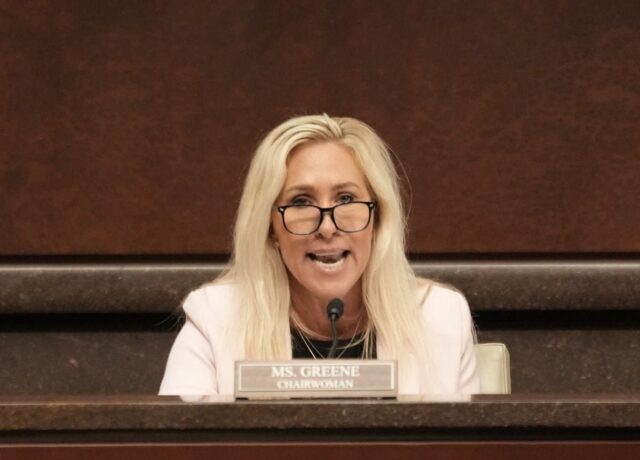 Marjorie Taylor Greene ataca os republicanos após vitórias nas eleições democratas
