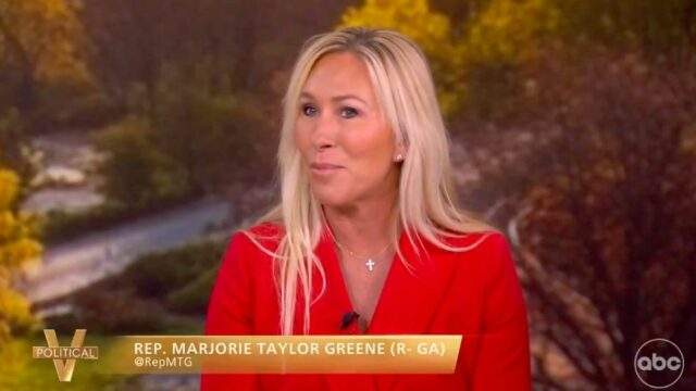 Marjorie Taylor Greene diz a 'The View' que está tudo Marjorie Taylor Greene diz a 'The View' que está tudo bem se Trump estiver bravo com ela agora: 'Estamos todos acostumados a' ser gritado por ele | Vídeo