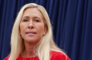 Marjorie Taylor Greene, favorita do MAGA, renunciará após separação de Trump Yahoo news home