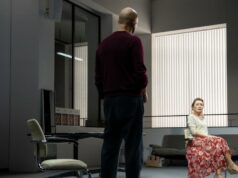 Mark Strong e Lesley Manville impulsionam o elegante remake de ‘Édipo’ de Robert Icke na Broadway Mark Strong e Lesley Manville impulsionam o elegante remake de 'Édipo' de Robert Icke na Broadway
