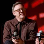 Matthew Lillard diz ‘F— Ice’ durante exibição de fãs de ‘Scream’: ‘Precisamos liderar com amor’